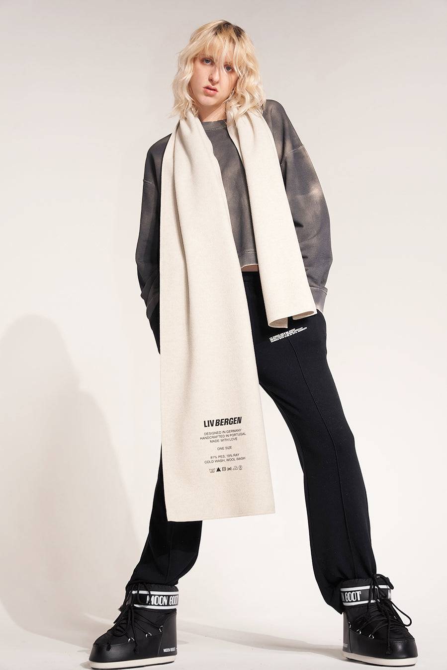 Liv Bergen Sweater Spray In Charcoal