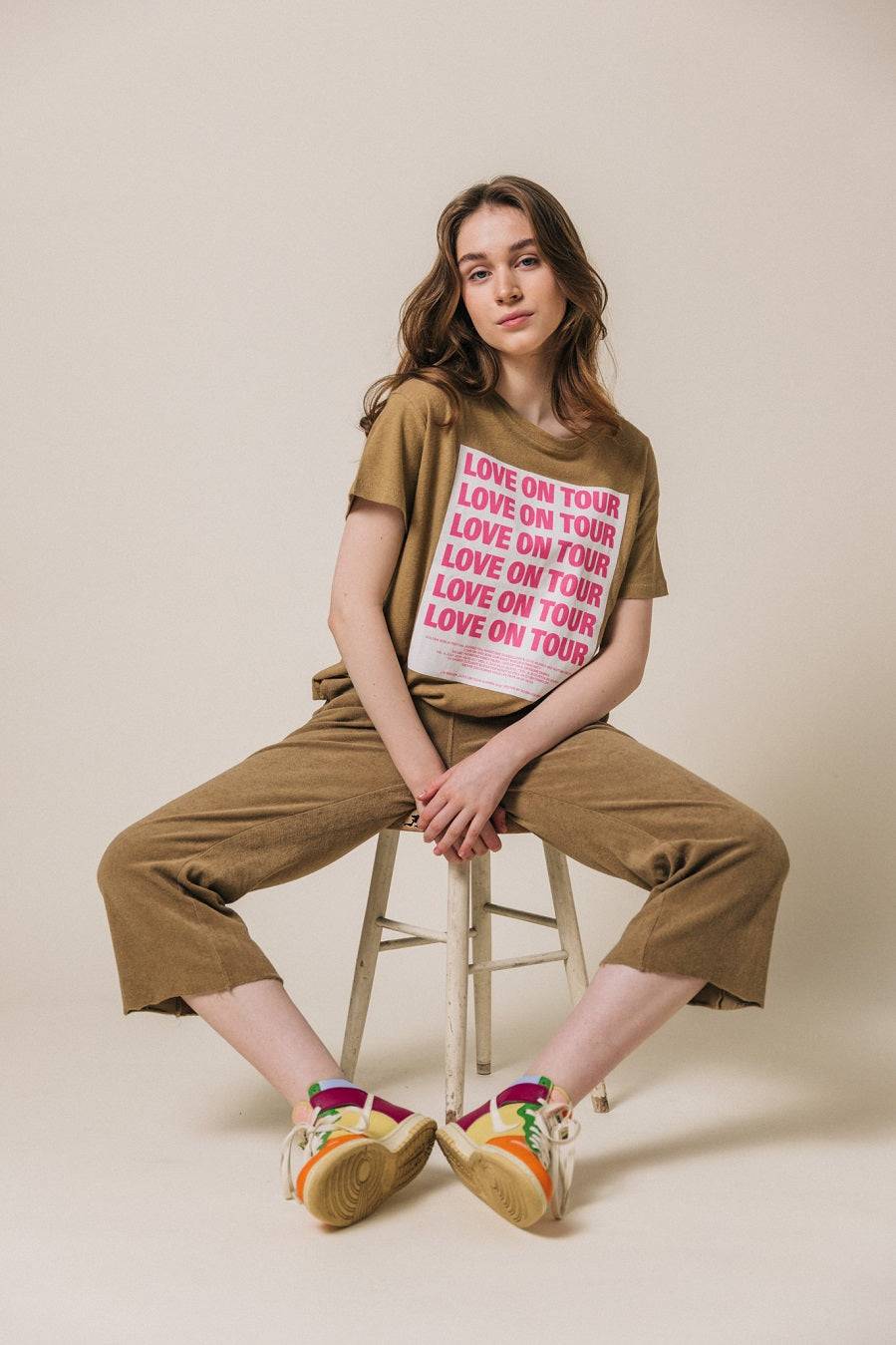 Liv Bergen T-Shirt LOVE ON TOUR In Hazelnut