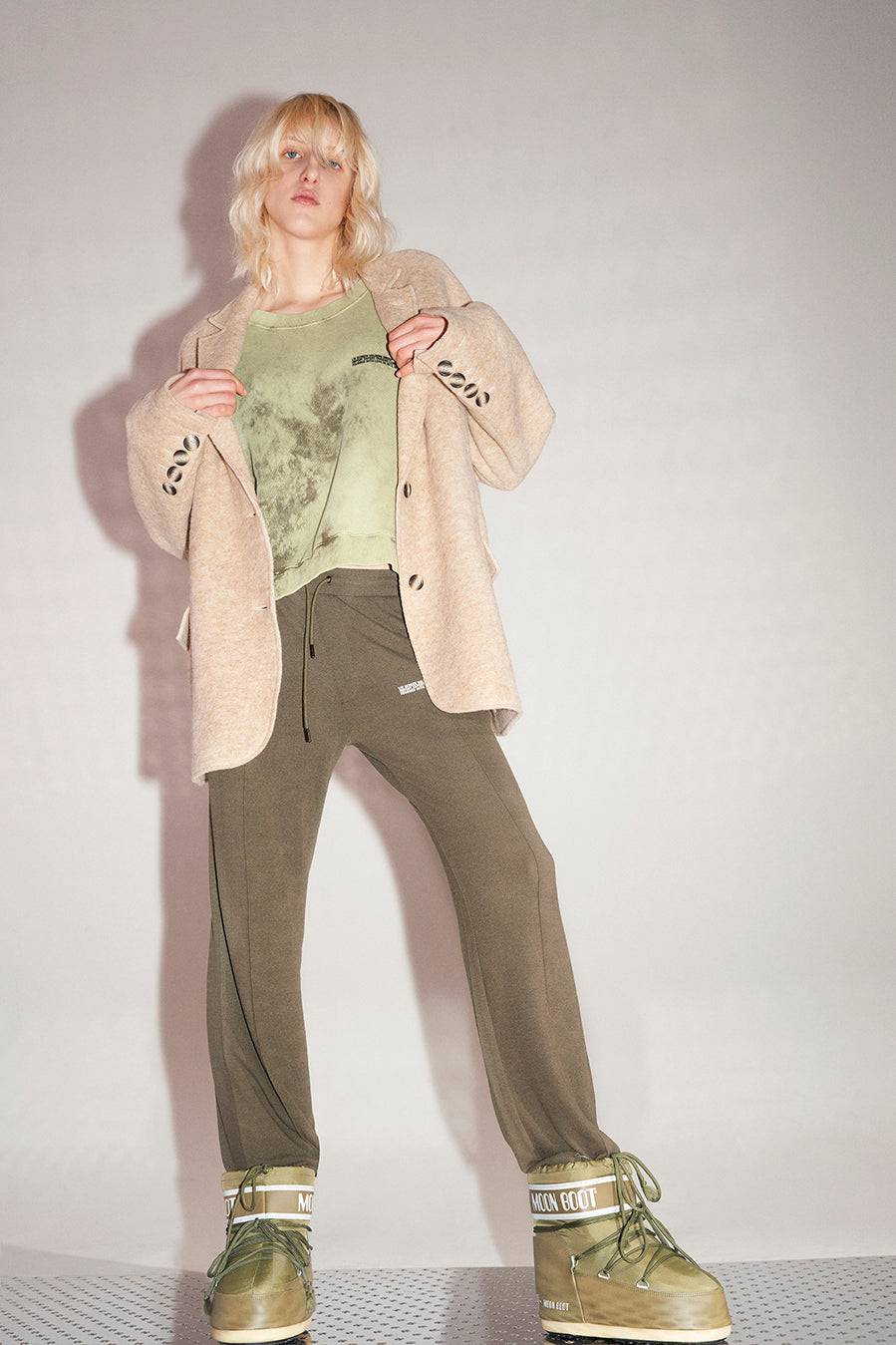 Liv Bergen Oversized Jacke "THAT DON'T IMPRESS ME MUCH" In Sand