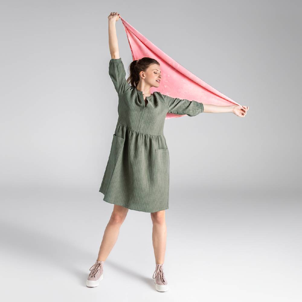 LIVING CRAFTS BLOSWEN - Seersucker Kleid - Khaki