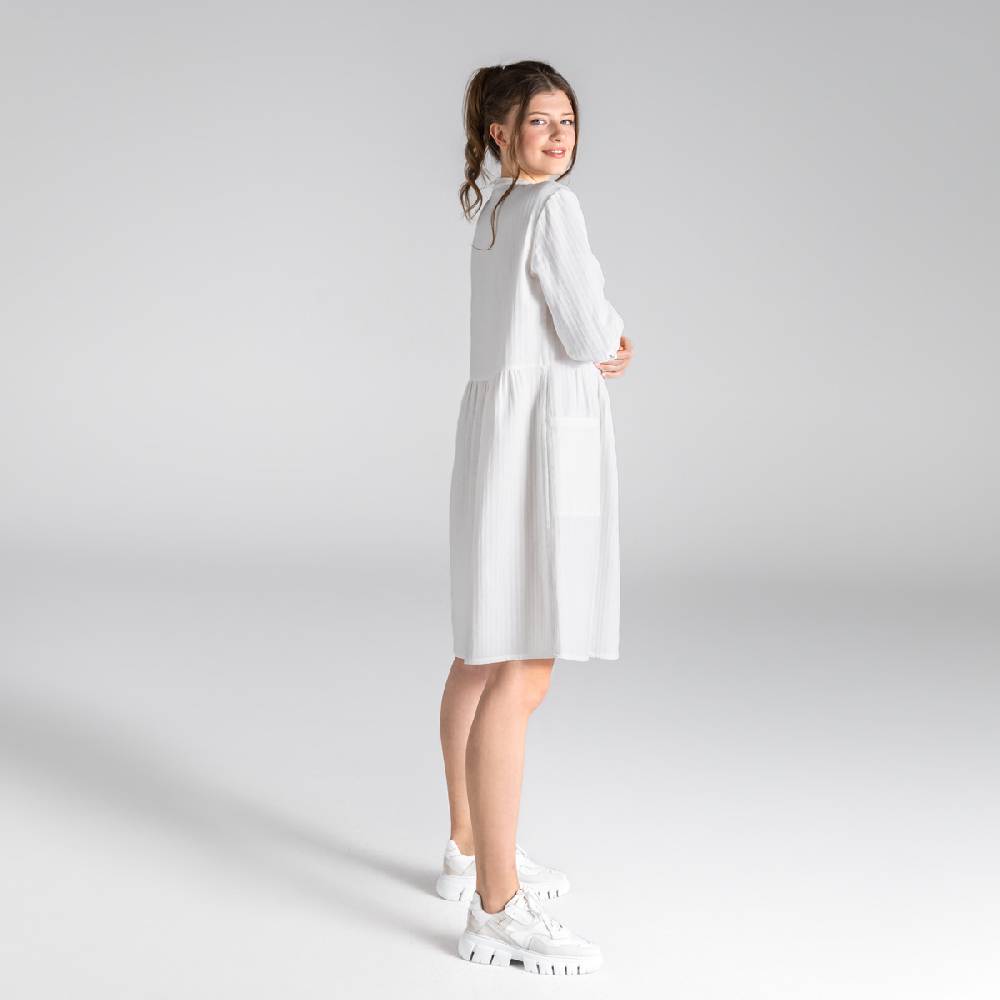 LIVING CRAFTS BLOSWEN - Seersucker Kleid - White