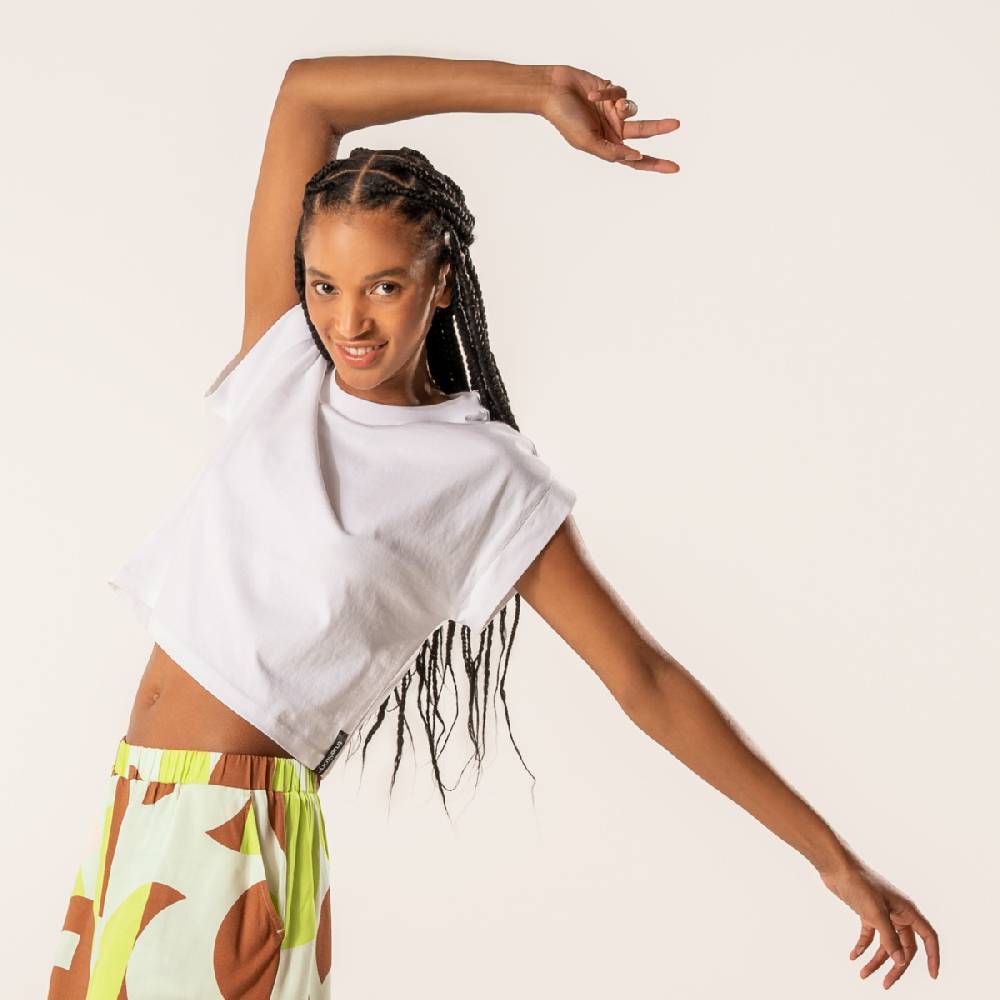 LIVING CRAFTS DANBI - Boxy T-Shirt - White