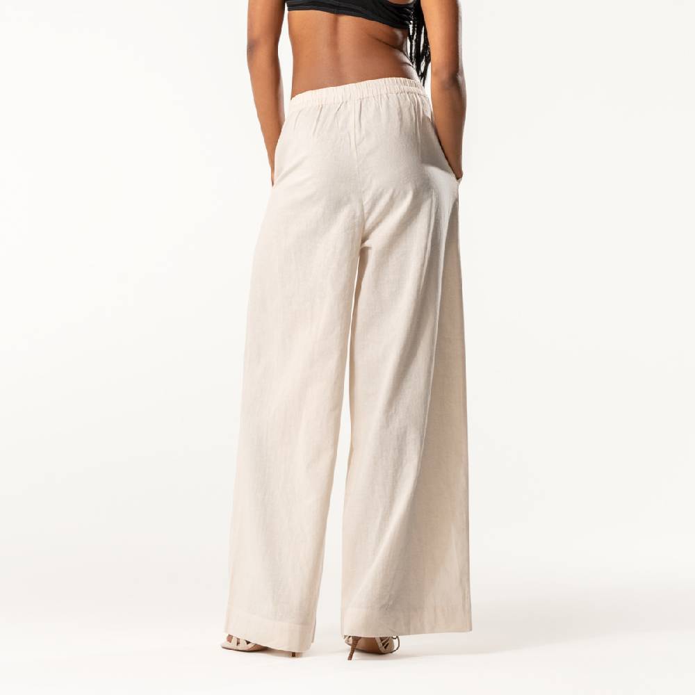 LIVING CRAFTS DUYEN - Weite Bundfaltenhose - Sand