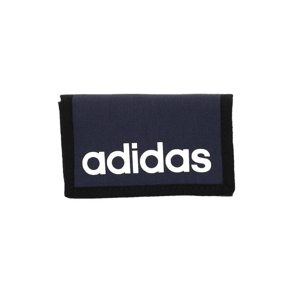 Adidas Börse Im Hochformat