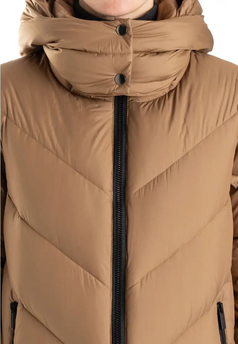 Lloyd Amaya Art. F24-45001-YF