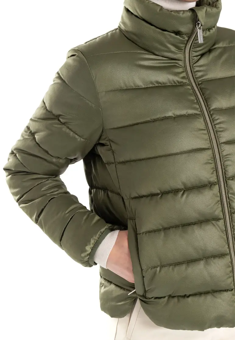 Lloyd Angie Art. F24-44001-LS