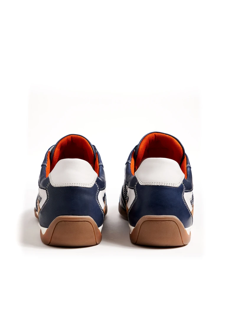 Lloyd BANFIELD Art. 13-002-18