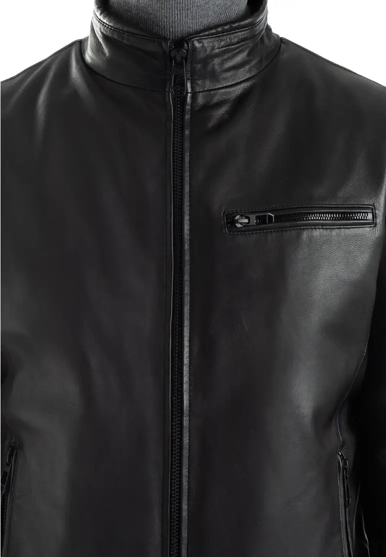 Lloyd Jan Art. E24-41024-OA