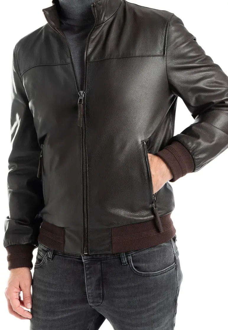 Lloyd Josh Art. E24-41027-OI