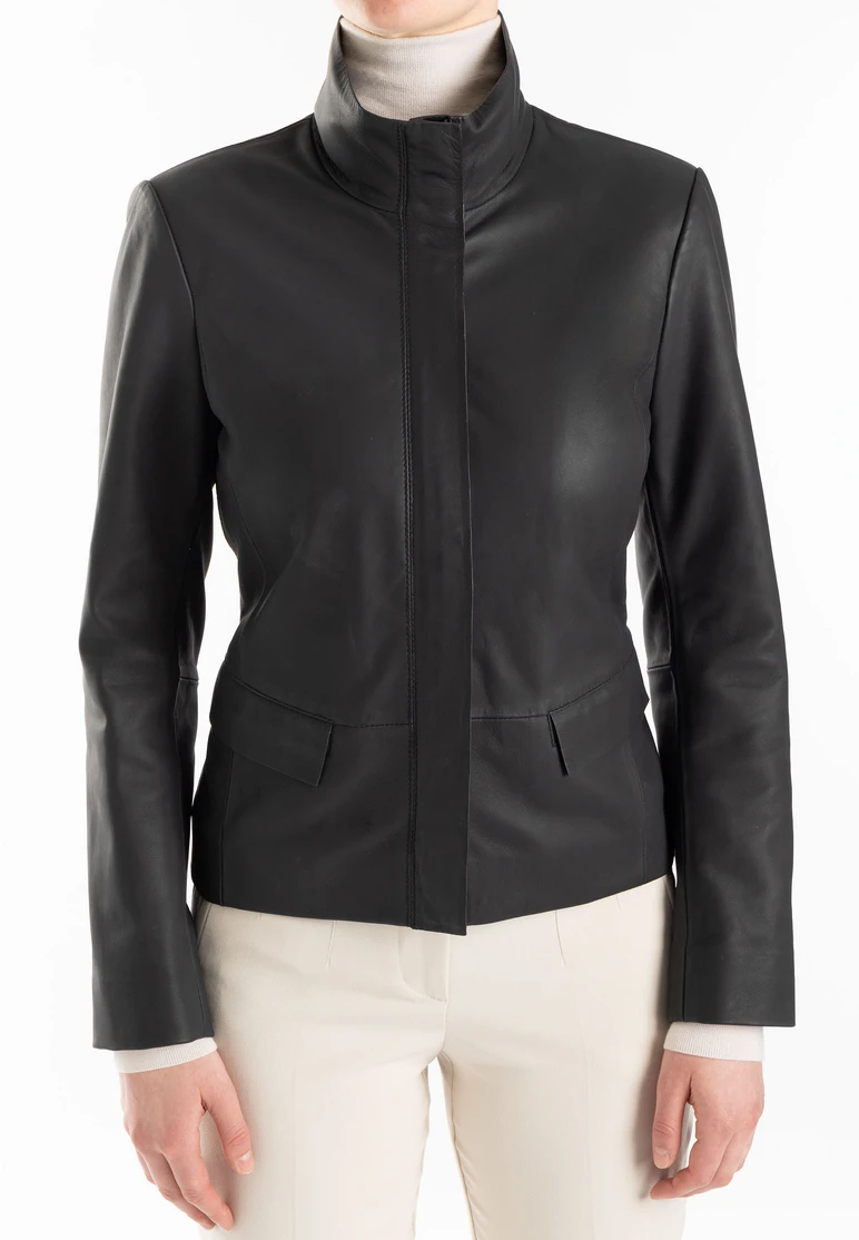 Lloyd Marta Art. F24-41024-OA