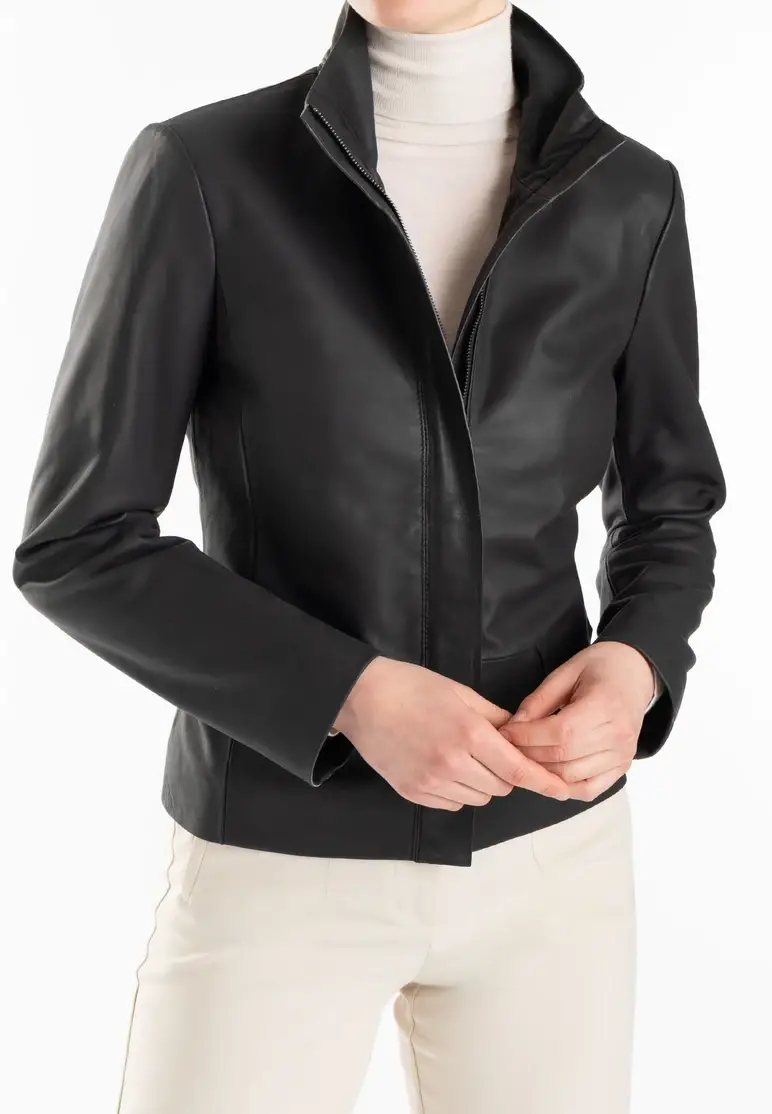 Lloyd Marta Art. F24-41024-OA