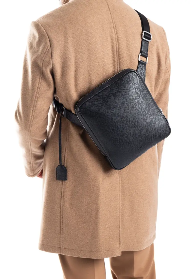 Lloyd MESSENGER BAG Art. C14-12004-OA