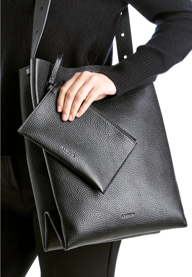 Lloyd SHOULDER BAG Art. D23-11003-OA