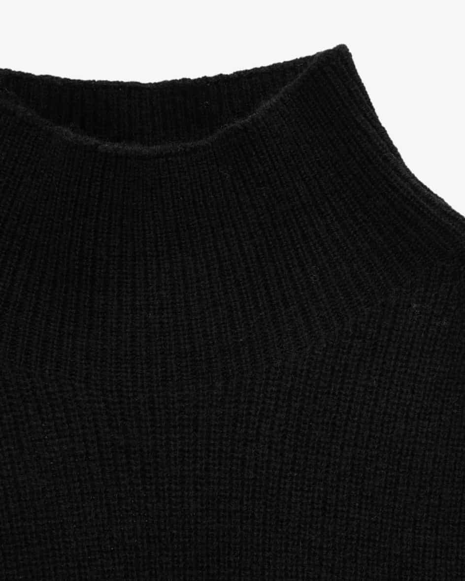 Allude Stricktop
