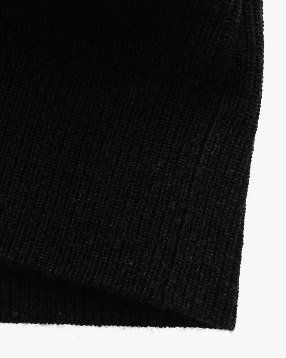 Allude Stricktop