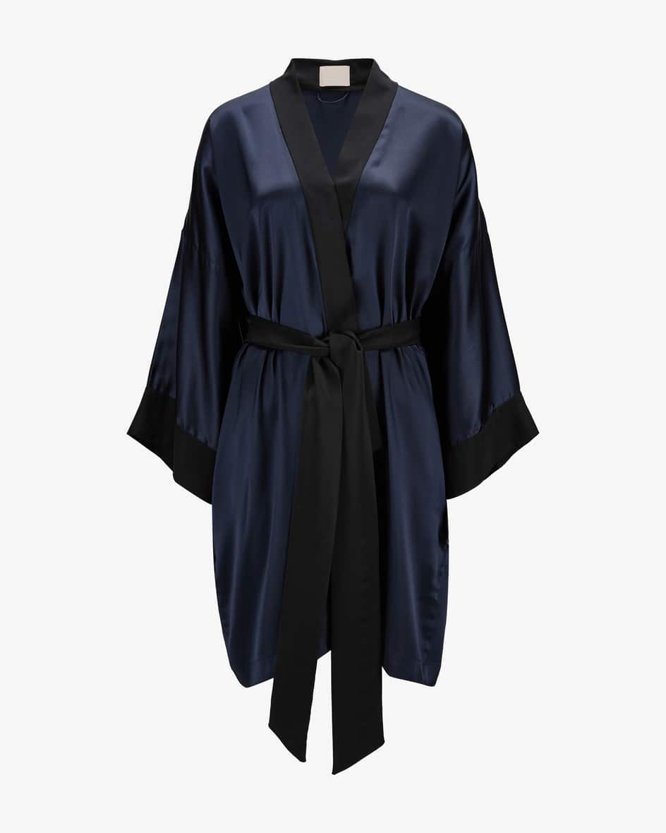 biscuits. luxury essentials Jade Seiden-Kimono