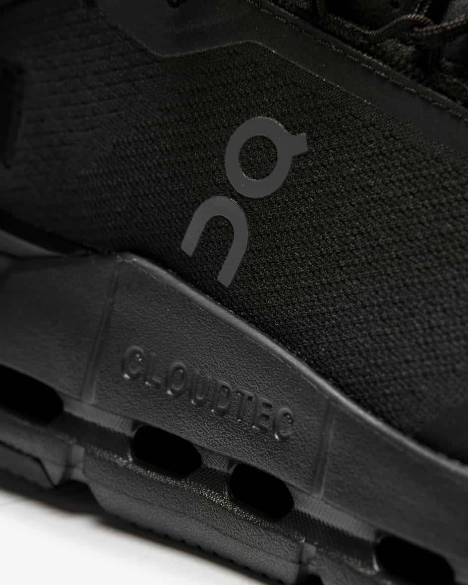On-Running Cloudnova 2 Sneaker