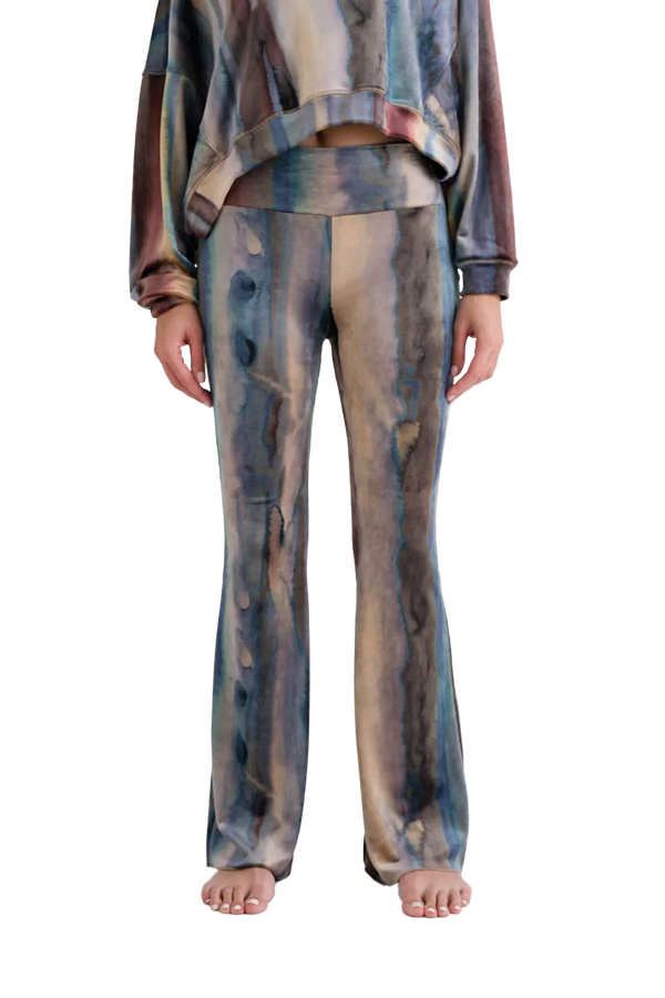 Love Joy Victory Velvet Hose Kala