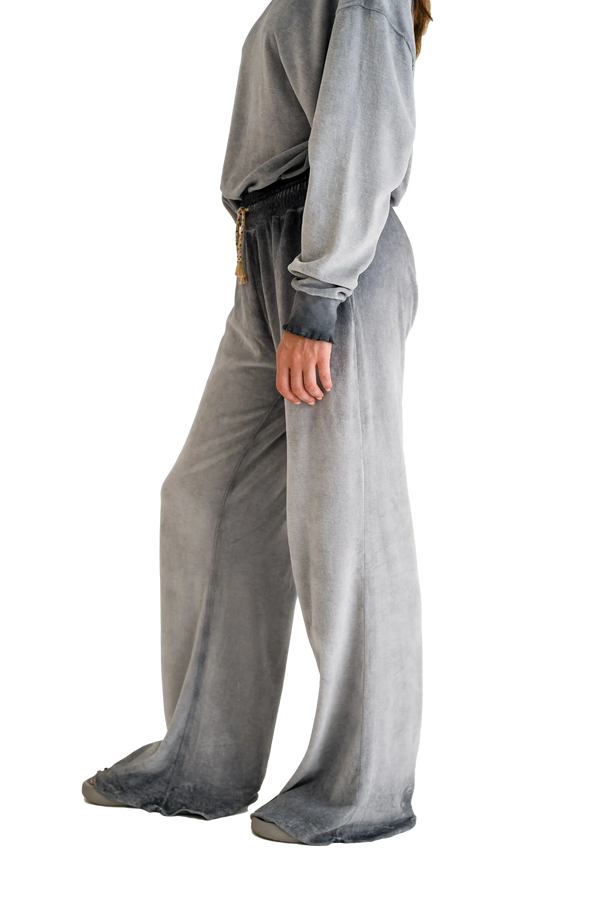 Love Joy Victory Velvet Sweathose