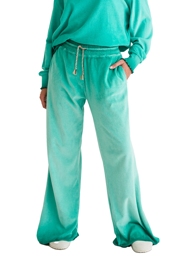 Love Joy Victory Velvet Sweathose