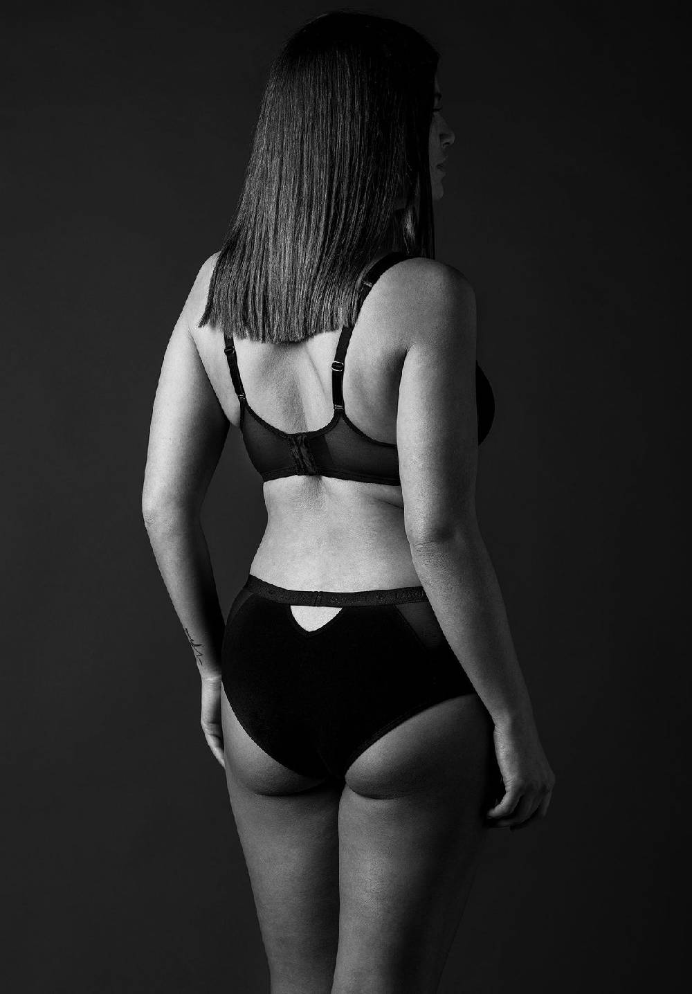 Lovjoi Curve Style BH SPEEDWELL Black