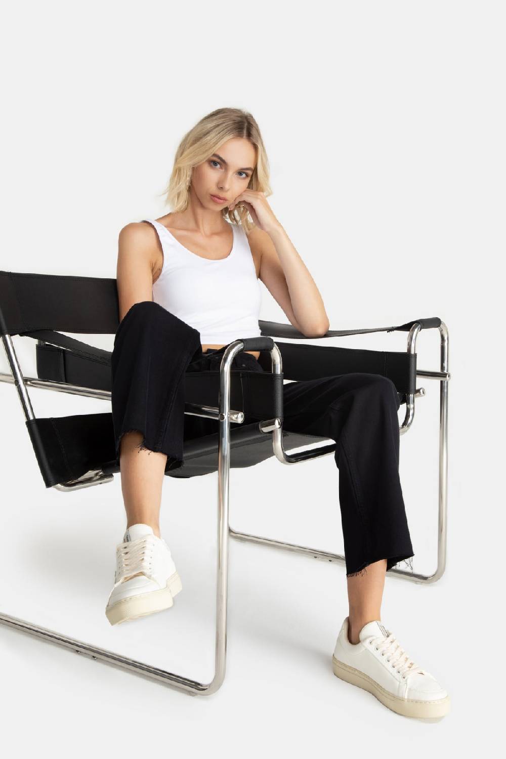 Lovjoi Straight Jeans MEDLAR Black Overdyed