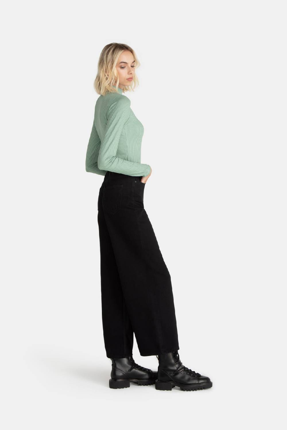 Lovjoi Wide Cropped Jeans BARLERIA Black Overdyed