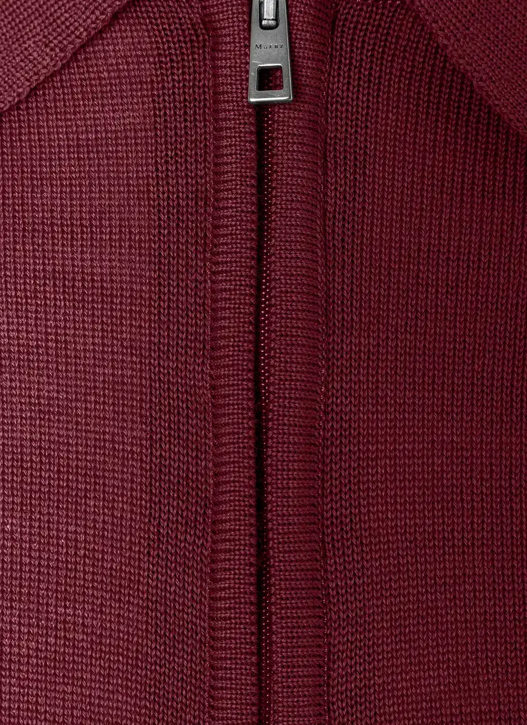 Maerz Muenchen Polokragenpullover100% MerinowolleArt. Nr. 490800-495