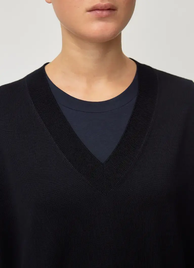 Maerz Muenchen Pullunder100% MerinowolleArt. Nr. 339300-399