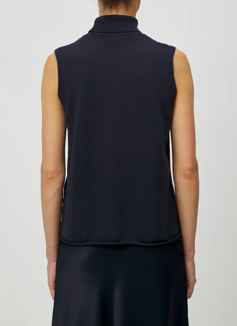 Maerz Muenchen Rollkragen Pullunder100% MerinowolleArt. Nr. 368200-399