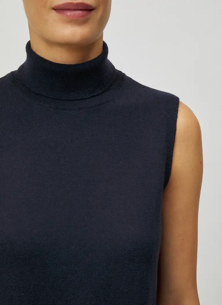 Maerz Muenchen Rollkragen Pullunder100% MerinowolleArt. Nr. 368200-399