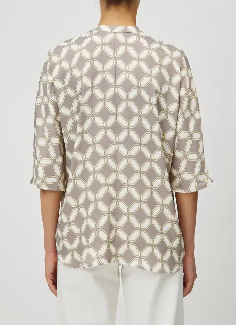 Maerz Muenchen Stehkragen-Bluse100% ViskoseArt. Nr. 153201-528