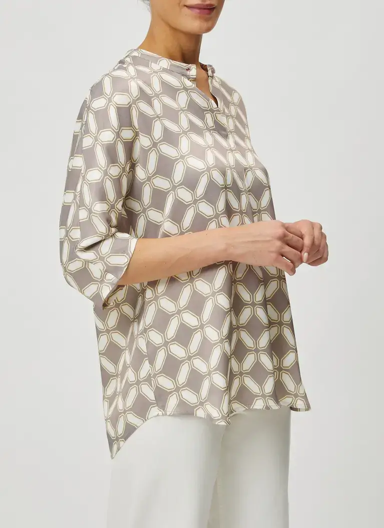 Maerz Muenchen Stehkragen-Bluse100% ViskoseArt. Nr. 153201-528