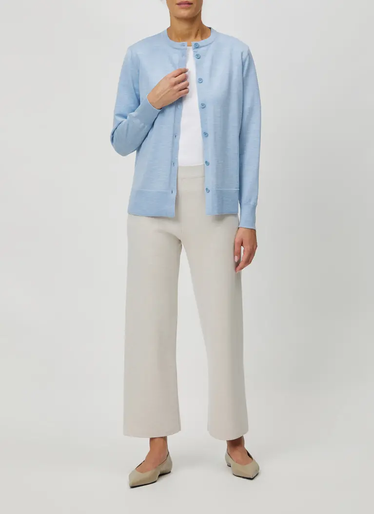 Maerz Muenchen Strickjacke100% MerinowolleArt. Nr. 203000-318