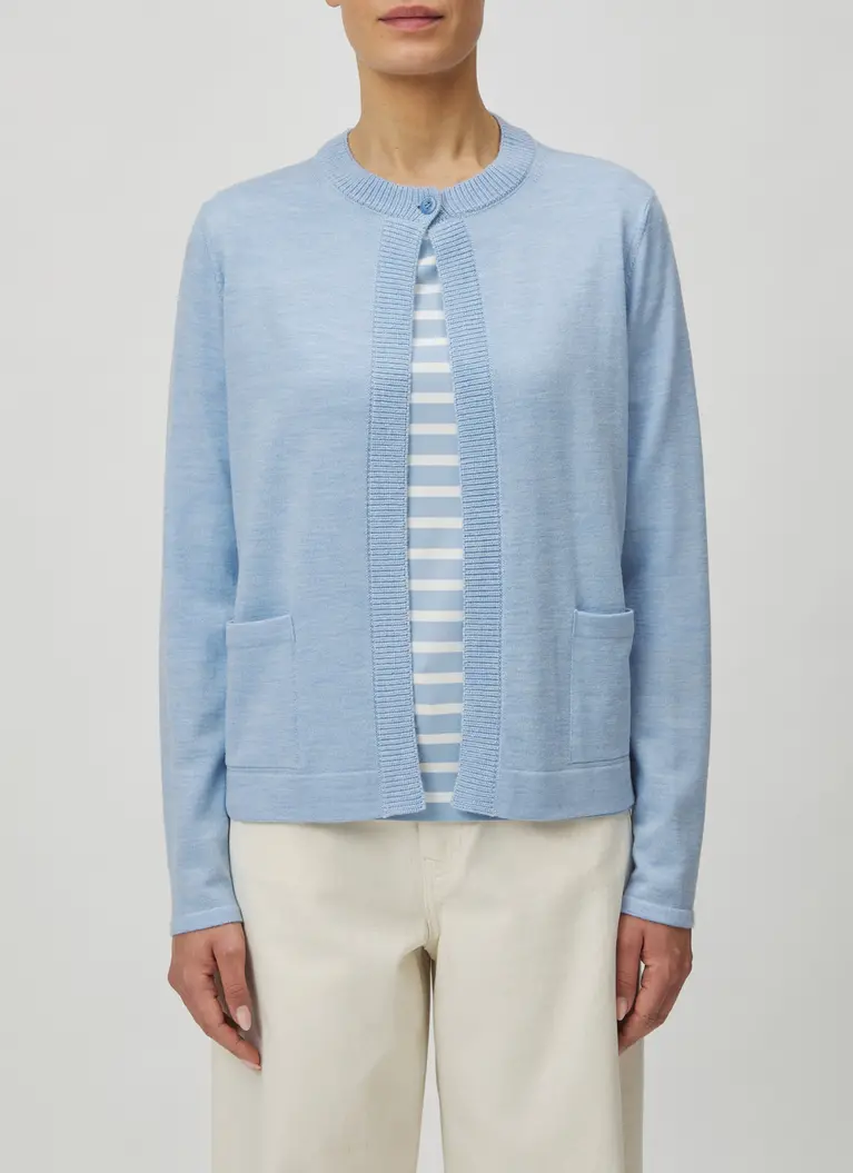 Maerz Muenchen Strickjacke100% MerinowolleArt. Nr. 259500-318