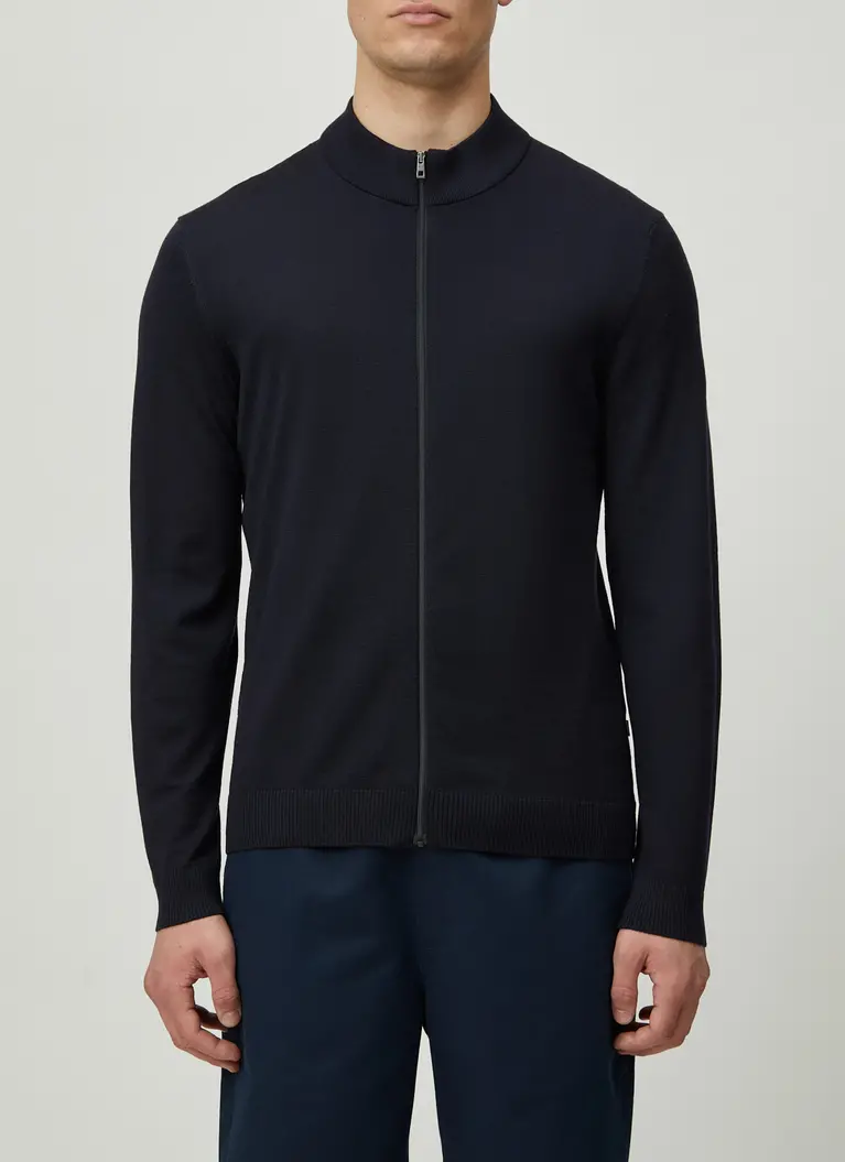 Maerz Muenchen Strickjacke100% MerinowolleArt. Nr. 507100-399