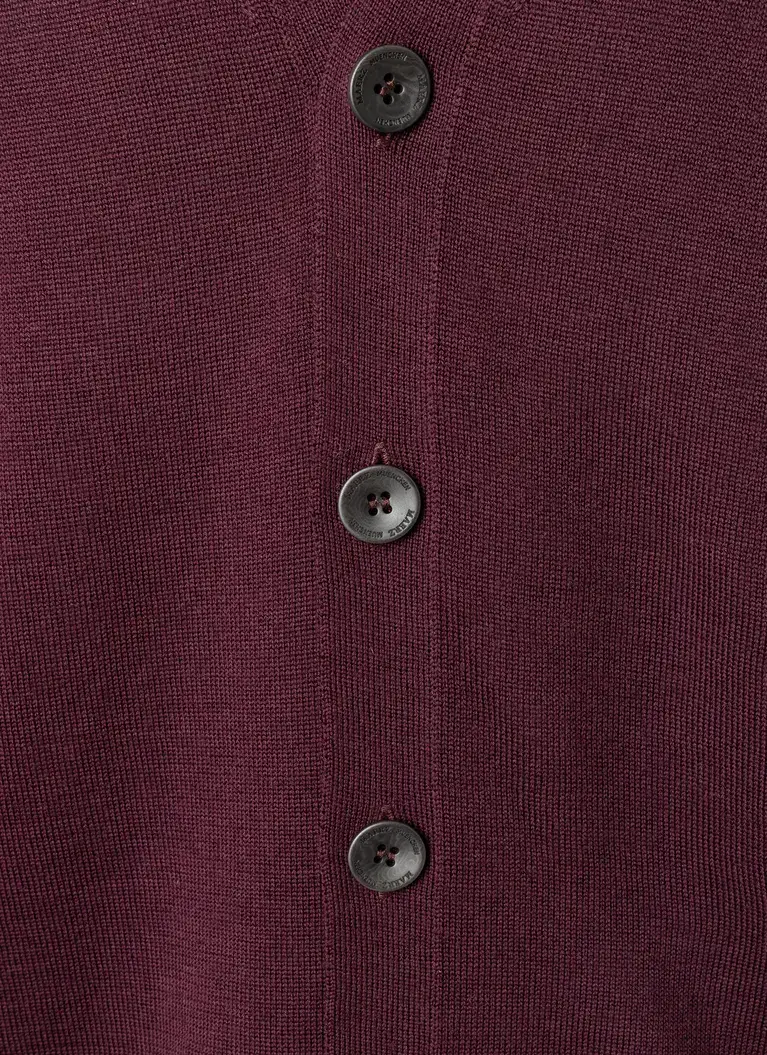 Maerz Muenchen Strickjacke100% MerinowolleArt. Nr. 590800-488