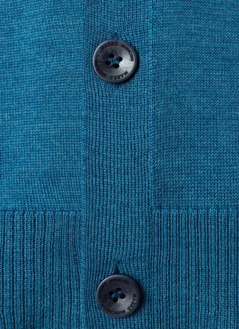 Maerz Muenchen Strickjacke100% MerinowolleArt. Nr. 590800-841