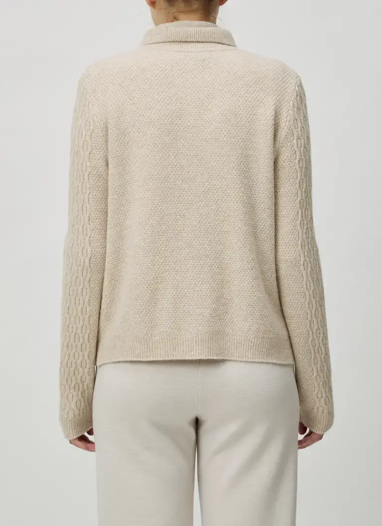 Maerz Muenchen Strickjacke100% SchurwolleArt. Nr. 257700-112