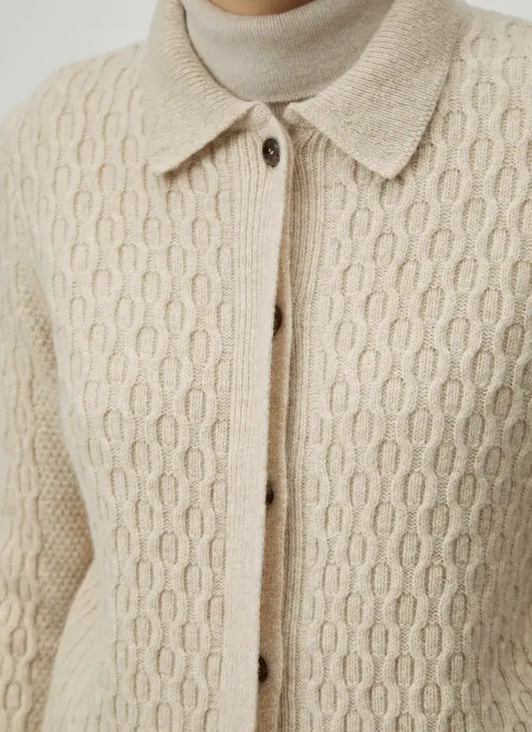 Maerz Muenchen Strickjacke100% SchurwolleArt. Nr. 257700-112