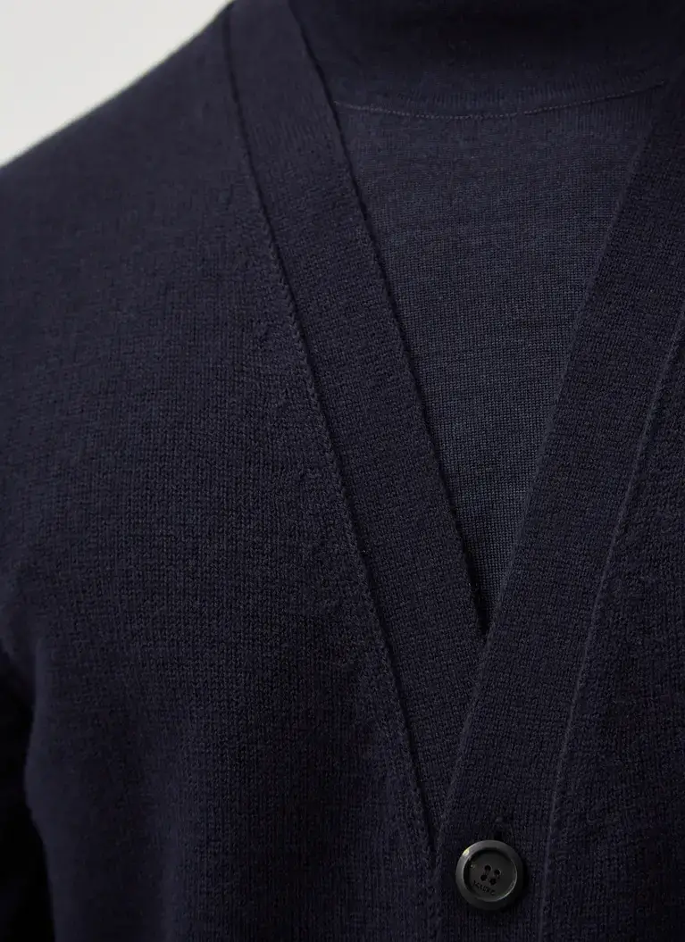 Maerz Muenchen Strickweste100% Geelong-WolleArt. Nr. 553600-399