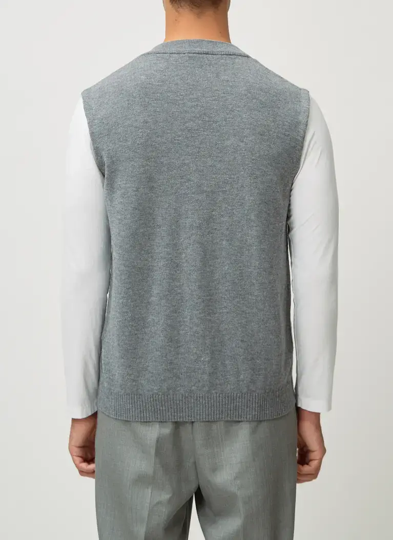 Maerz Muenchen Strickweste100% Geelong-WolleArt. Nr. 553600-544