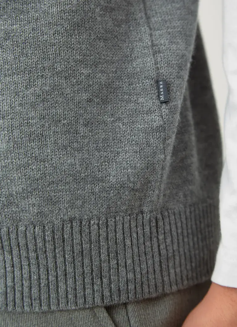 Maerz Muenchen Strickweste100% Geelong-WolleArt. Nr. 553600-544