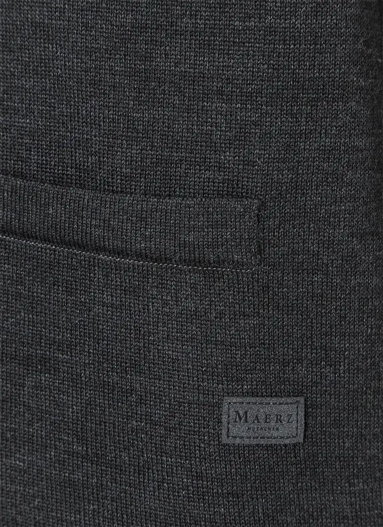 Maerz Muenchen Strickweste100% MerinowolleArt. Nr. 594400-591