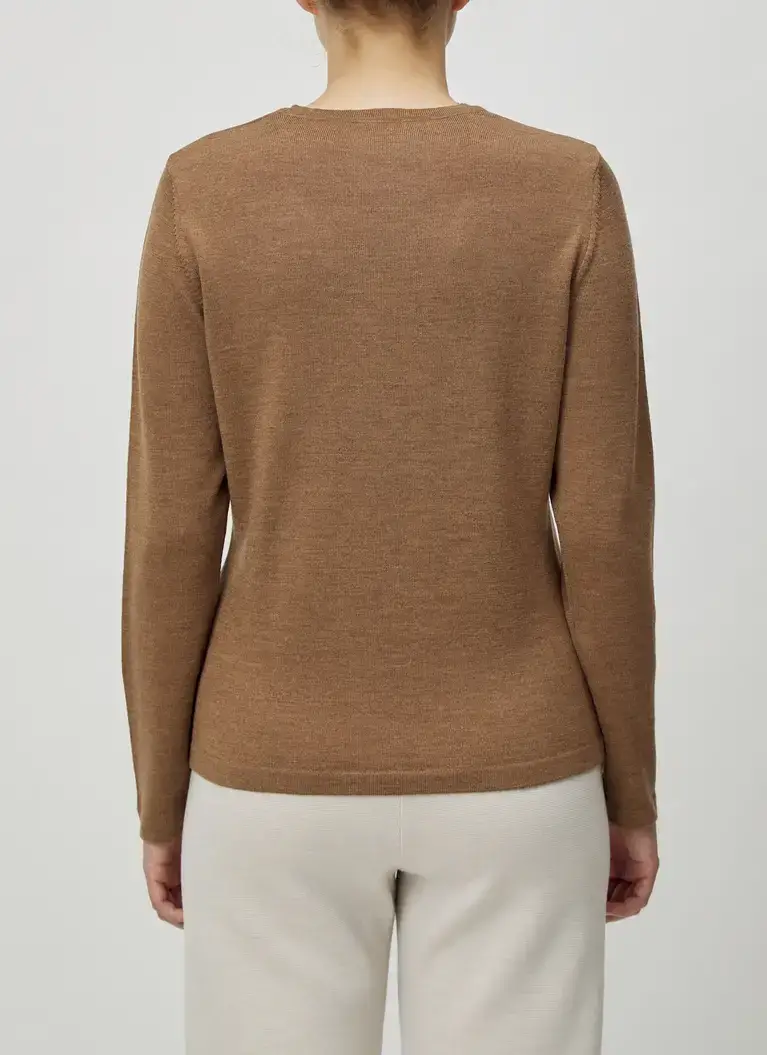 Maerz Muenchen V-Ausschnitt Pullover100% MerinowolleArt. Nr. 300000-107