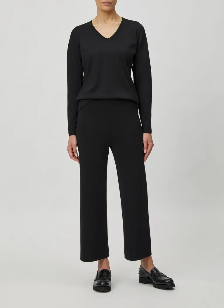 Maerz Muenchen V-Ausschnitt Pullover100% MerinowolleArt. Nr. 300000-595