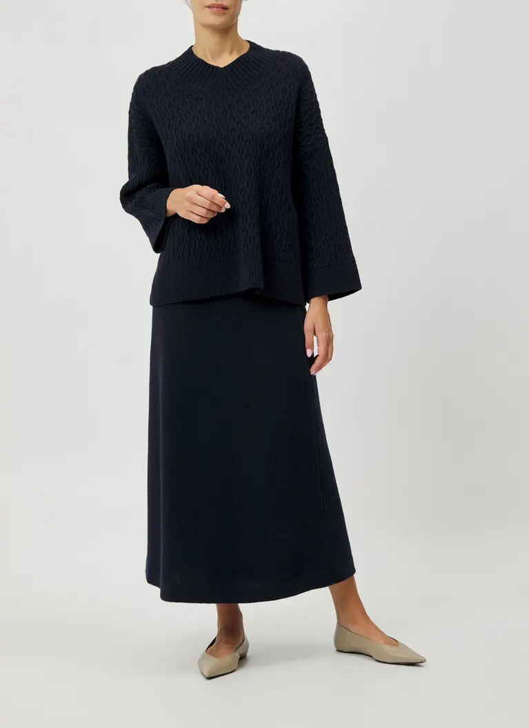 Maerz Muenchen V-Ausschnitt Pullover100% SchurwolleArt. Nr. 347700-399