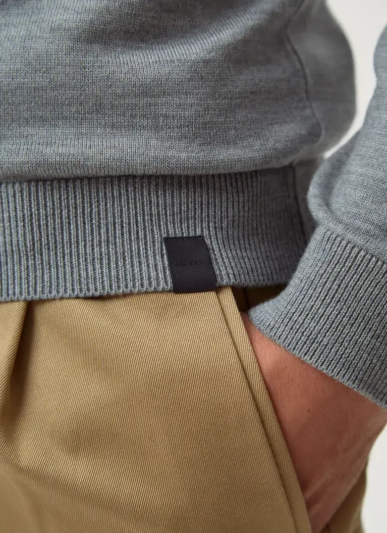 Maerz Muenchen V-Pullover100% MerinowolleArt. Nr. 420400-536