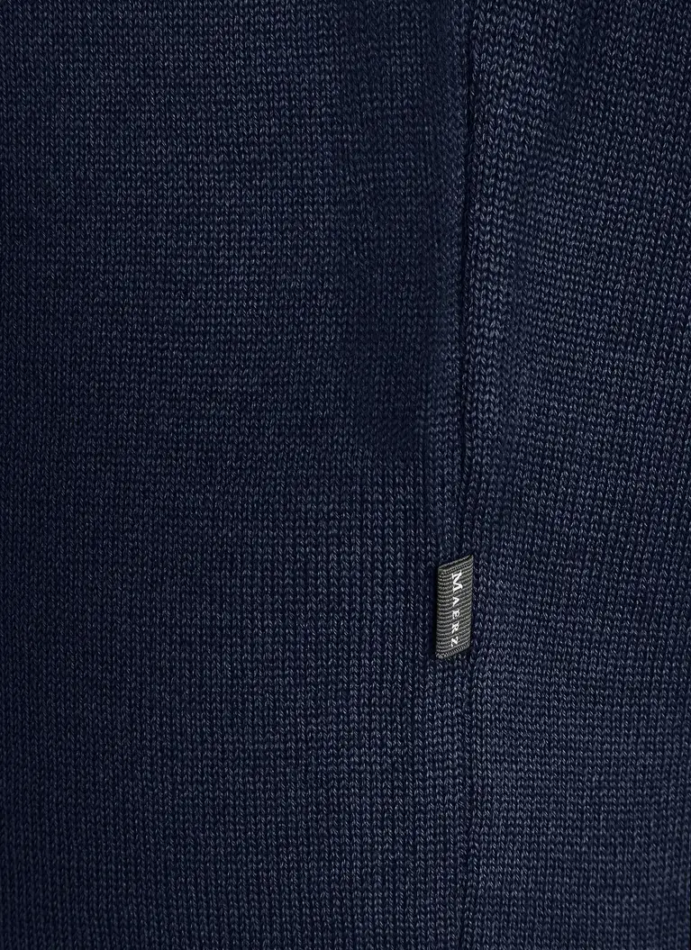 Maerz Muenchen V-Pullover100% MerinowolleArt. Nr. 490490-399