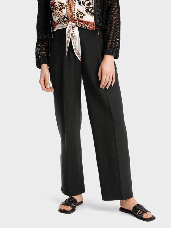 Marc Cain Bundfaltenhose Modell WASCO